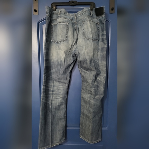 Jeans - Picture 3 of 4